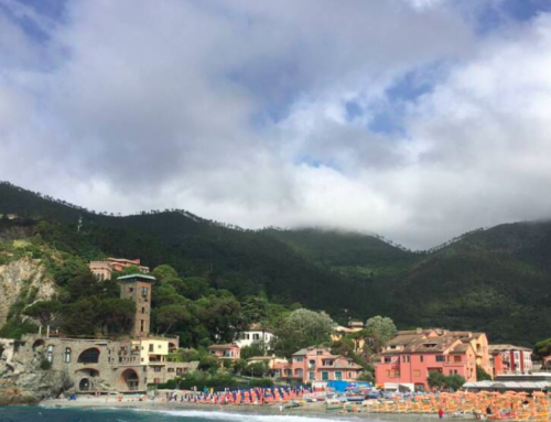 Monterosso, per questa settimana, un palcoscenico all’aperto di intrattenimento e cultura